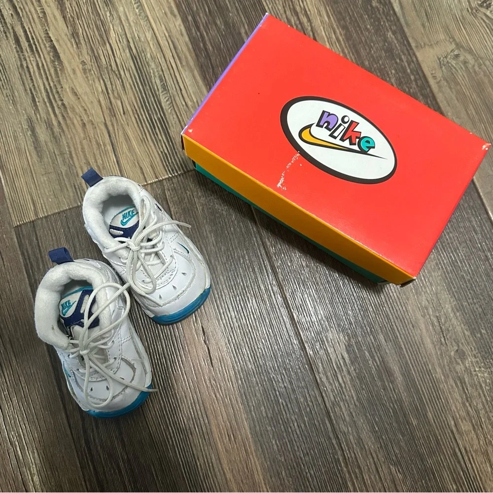 Vintage NIKE baby edge trainer II leather sneaker tennis shoes size 2 boy girl
